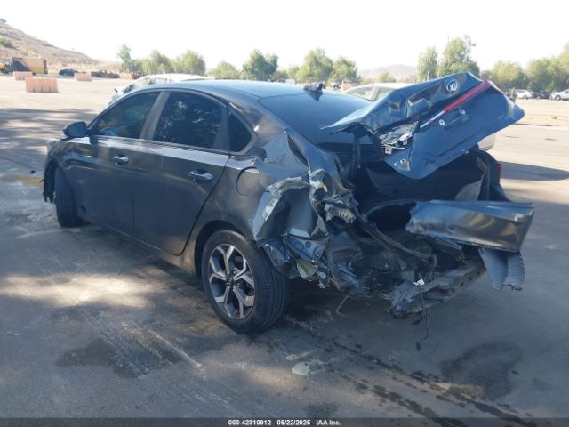 3KPF24AD0ME329971 KIA Forte Lxs