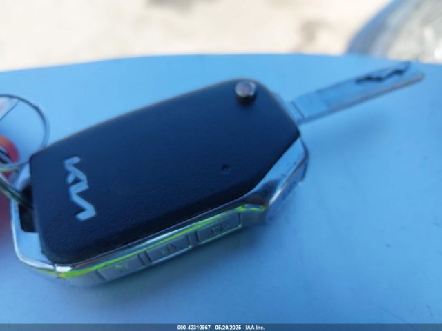 3KPF24AD4NE477980 KIA Forte Lxs