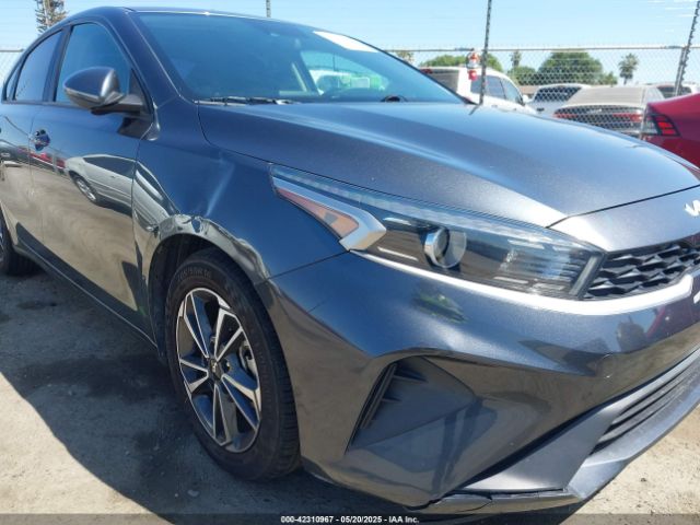 3KPF24AD4NE477980 KIA Forte Lxs
