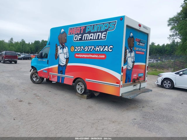 2013 CHEVROLET EXPRESS CUTAWAY 1GB0G2CA0D1161643 Photo 2