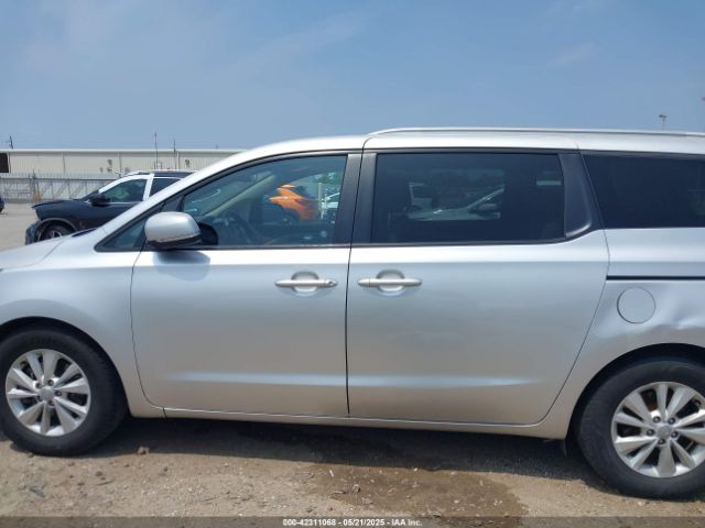 KNDMB5C18F6020614 KIA SEDONA LX