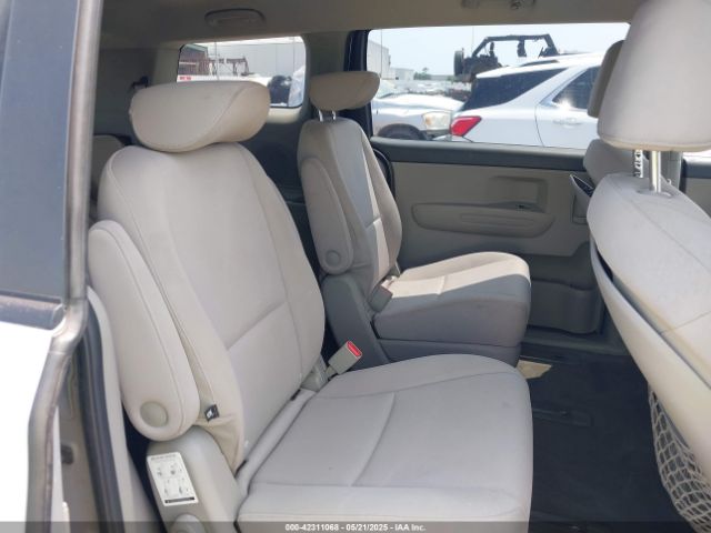 KNDMB5C18F6020614 KIA SEDONA LX