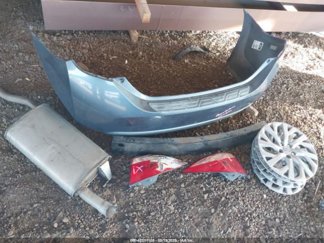 2T1BURHE9JC052168 Toyota COROLLA LE