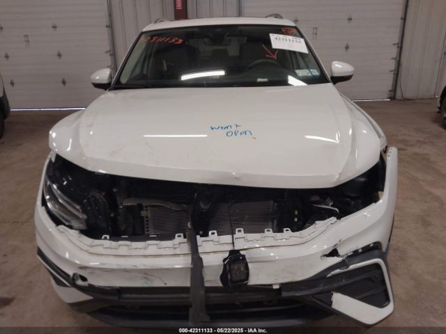 3VVMB7AX6RM135219 Volkswagen Tiguan 2.0t Se/2.0t Wolfsburg Edition