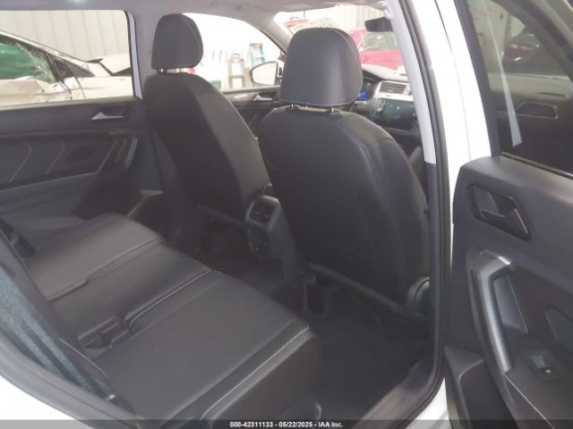 3VVMB7AX6RM135219 Volkswagen Tiguan 2.0t Se/2.0t Wolfsburg Edition