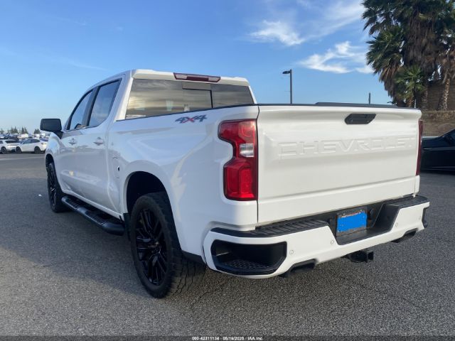 2020 CHEVROLET SILVERADO 1500 1GCUYEEL8LZ230024 Photo 2