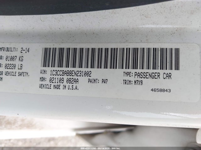 Chrysler 200 LX 2014 1C3CCBAB8EN231002 Image 9