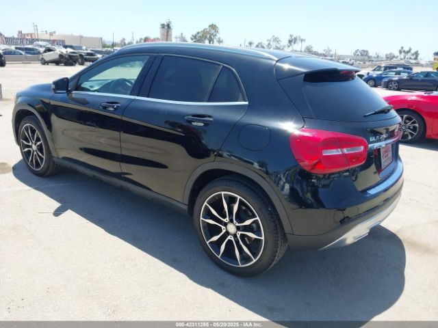 2017 MERCEDES-BENZ GLA 250 WDCTG4EB3HJ323288 Photo 2