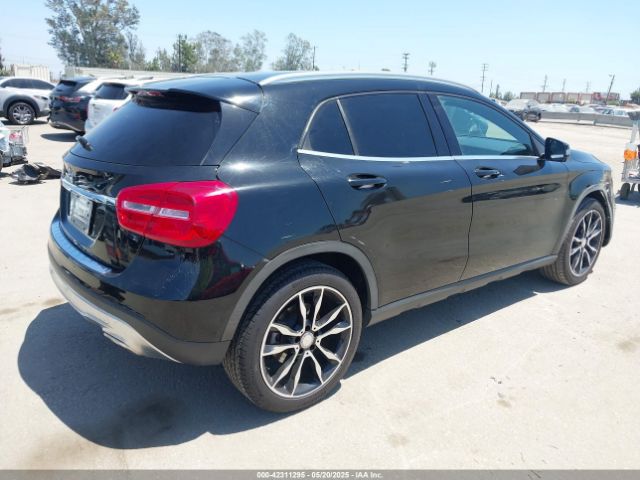 2017 MERCEDES-BENZ GLA 250 WDCTG4EB3HJ323288 Photo 3