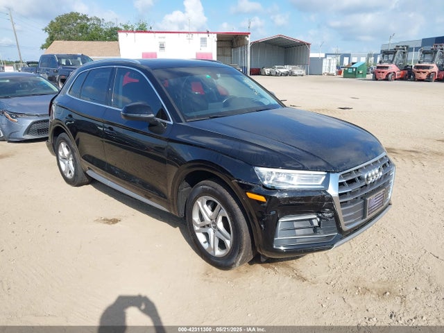 2019 AUDI Q5 WA1ANAFY4K2139817 Photo 0