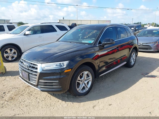 2019 AUDI Q5 WA1ANAFY4K2139817 Photo 1