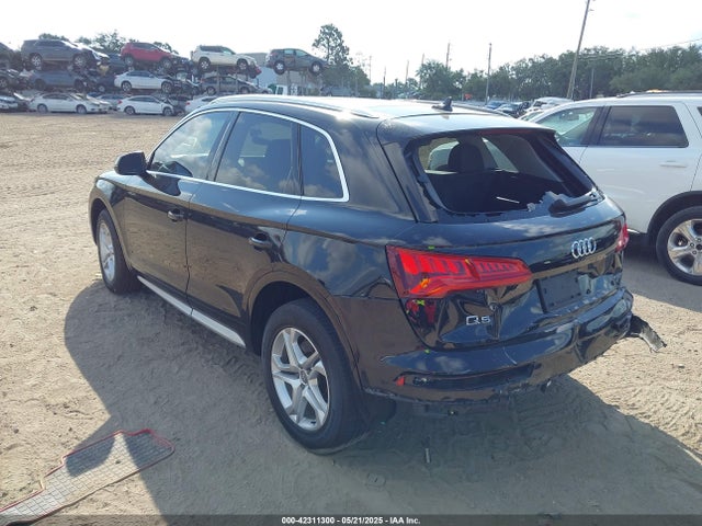 2019 AUDI Q5 WA1ANAFY4K2139817 Photo 2