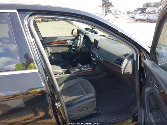 2019 AUDI Q5 WA1ANAFY4K2139817 Photo 4