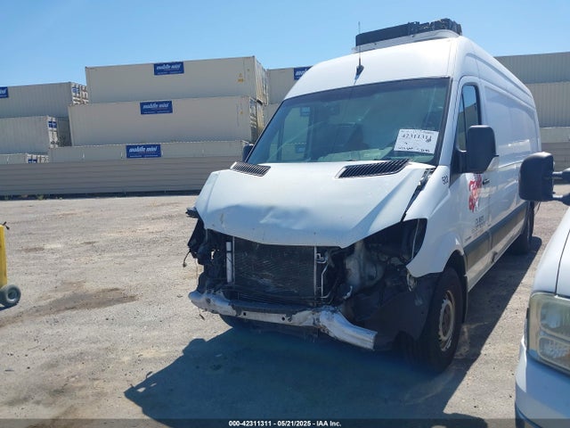42311311 :رقم المزاد ، WD3PE8CDXGP180676 vin ، 2016 Mercedes-benz Sprinter 2500 High  Roof/high Roof مزاد بيع