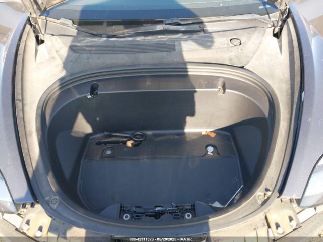 5YJ3E1EAXLF630555 Tesla 2020
