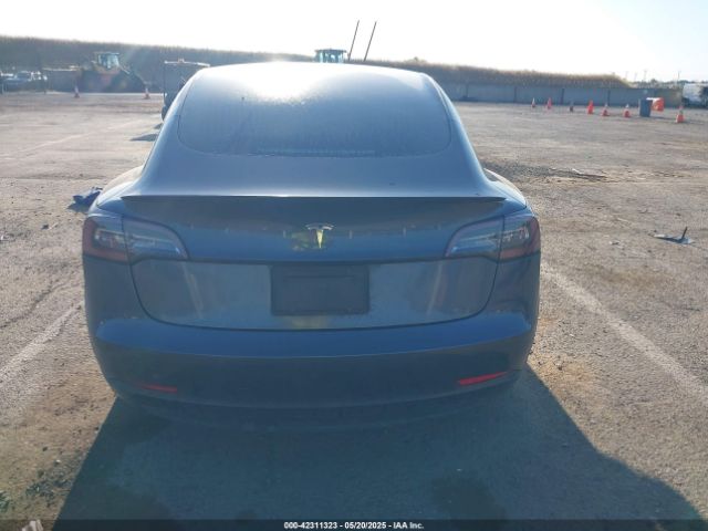 5YJ3E1EAXLF630555 Tesla 2020