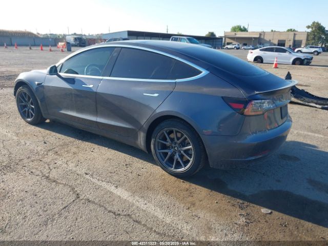 5YJ3E1EAXLF630555 Tesla 2020