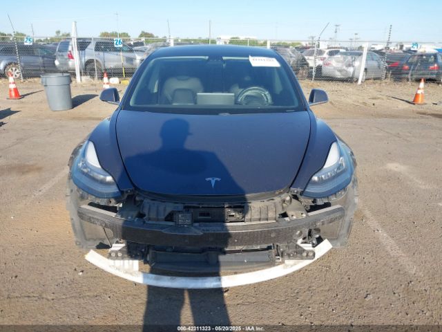 5YJ3E1EAXLF630555 Tesla 2020