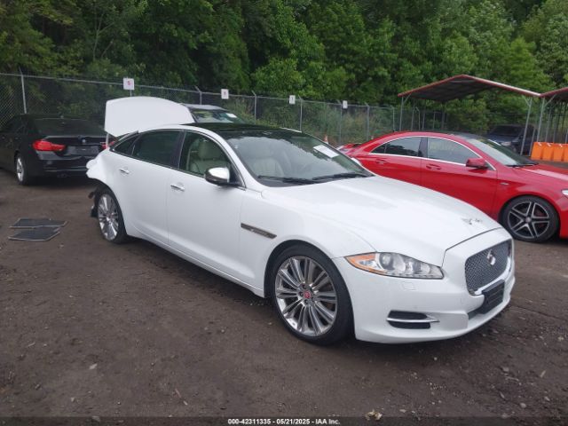2015 JAGUAR XJ SAJWJ2GD2F8V90256 Photo 0