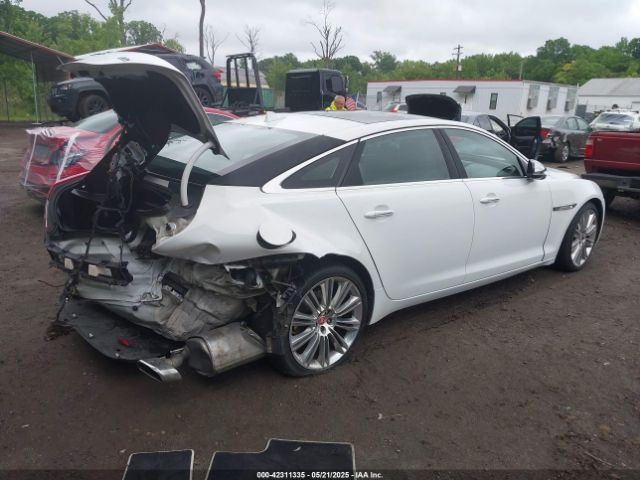 2015 JAGUAR XJ SAJWJ2GD2F8V90256 Photo 3