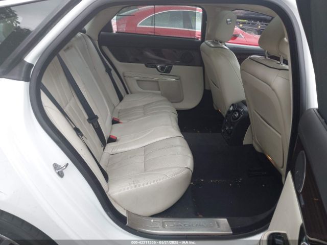 2015 JAGUAR XJ SAJWJ2GD2F8V90256 Photo 7