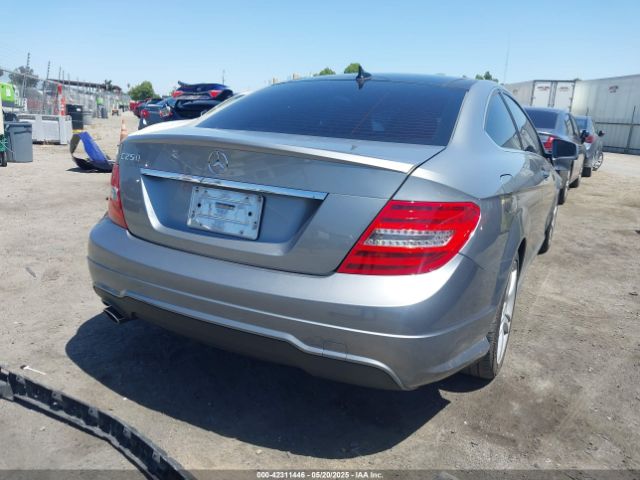 2013 MERCEDES-BENZ C 250 WDDGJ4HB3DG045364 Photo 3