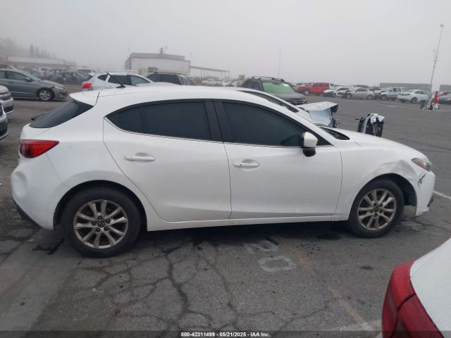 3MZBM1L79FM158576 Mazda Mazda3 I Touring
