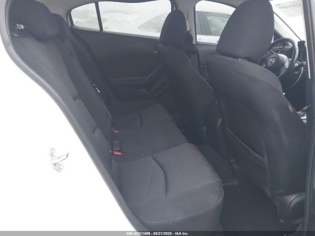 3MZBM1L79FM158576 Mazda Mazda3 I Touring
