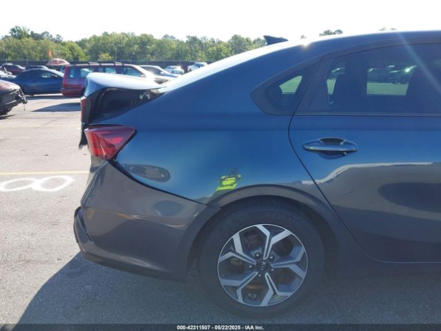 3KPF24AD2KE096124 KIA Forte Lxs