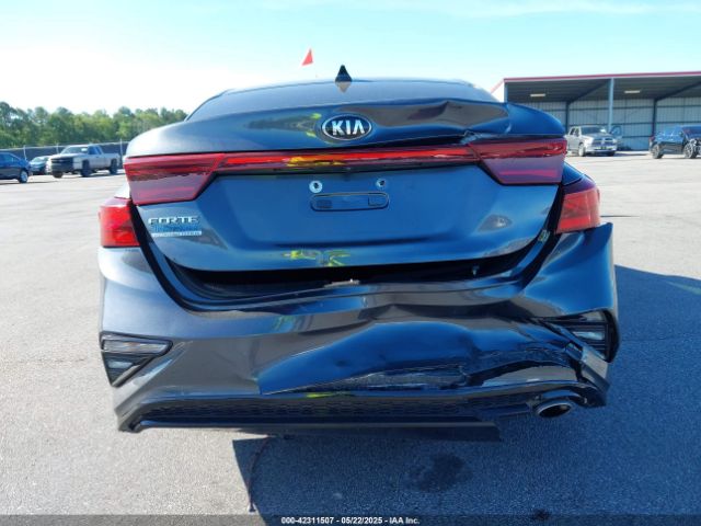 3KPF24AD2KE096124 KIA Forte Lxs