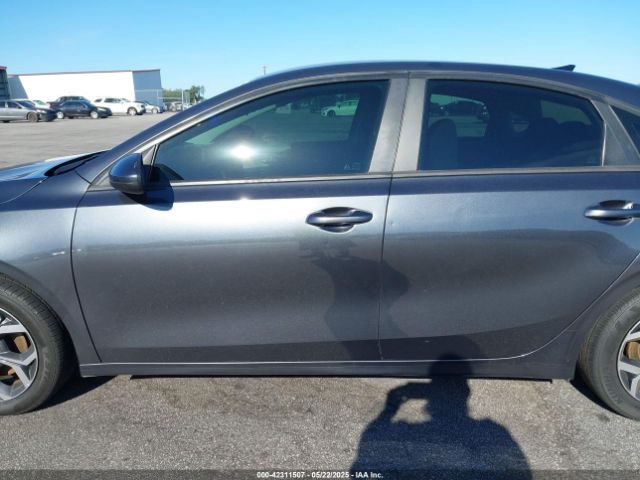 3KPF24AD2KE096124 KIA Forte Lxs