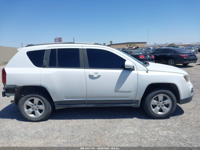 1C4NJCEA8HD115780 Jeep Compass Latitude