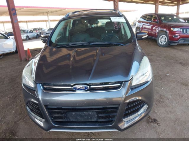 1FMCU9J96FUC80071 Ford Escape Titanium