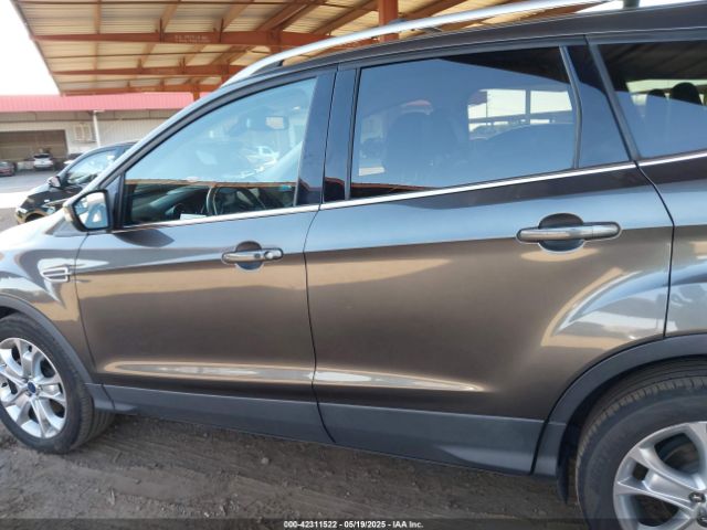 1FMCU9J96FUC80071 Ford Escape Titanium
