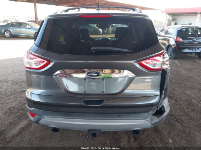 1FMCU9J96FUC80071 Ford Escape Titanium