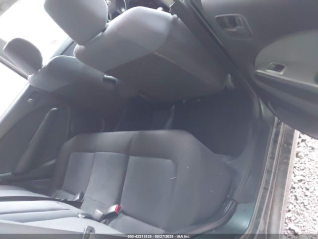2005 MITSUBISHI OUTLANDER JA4LZ31F65U018214 Photo 7