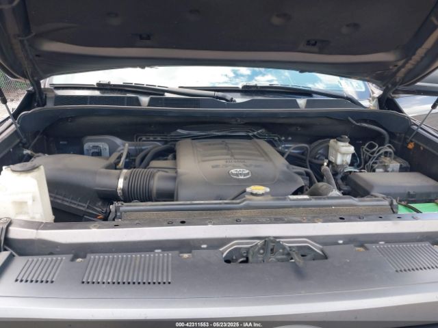 5TFDY5F11FX450876 Toyota Tundra Sr5 5.7l V8