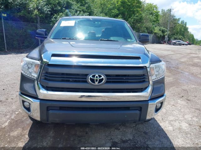 5TFDY5F11FX450876 Toyota Tundra Sr5 5.7l V8