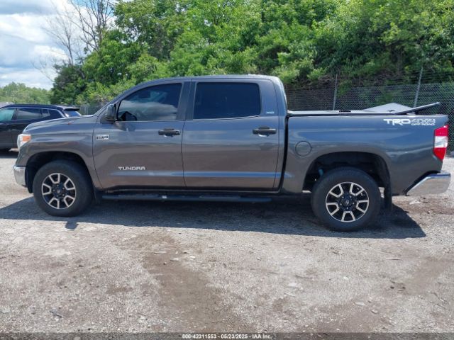 5TFDY5F11FX450876 Toyota Tundra Sr5 5.7l V8