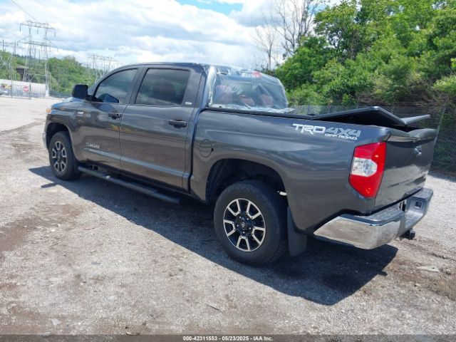 5TFDY5F11FX450876 Toyota Tundra Sr5 5.7l V8