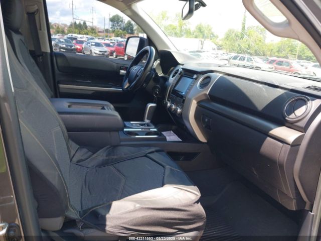 5TFDY5F11FX450876 Toyota Tundra Sr5 5.7l V8