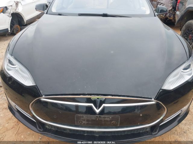 5YJSA1H10EFP34137 Tesla Model S P85