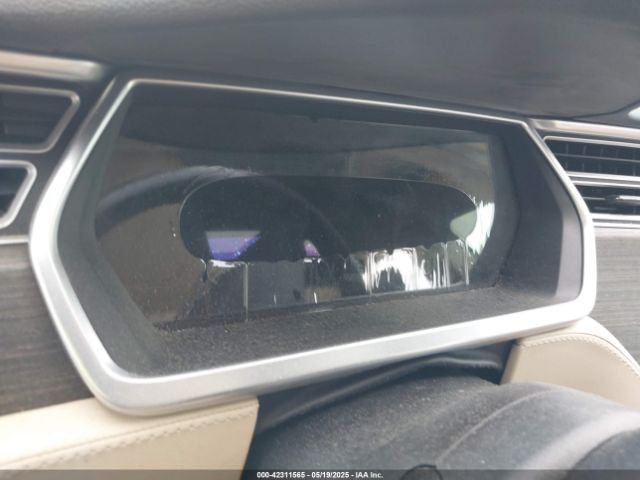 5YJSA1H10EFP34137 Tesla Model S P85