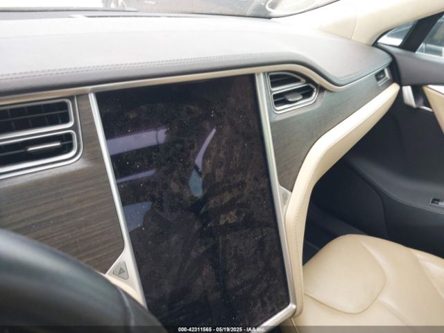 5YJSA1H10EFP34137 Tesla Model S P85