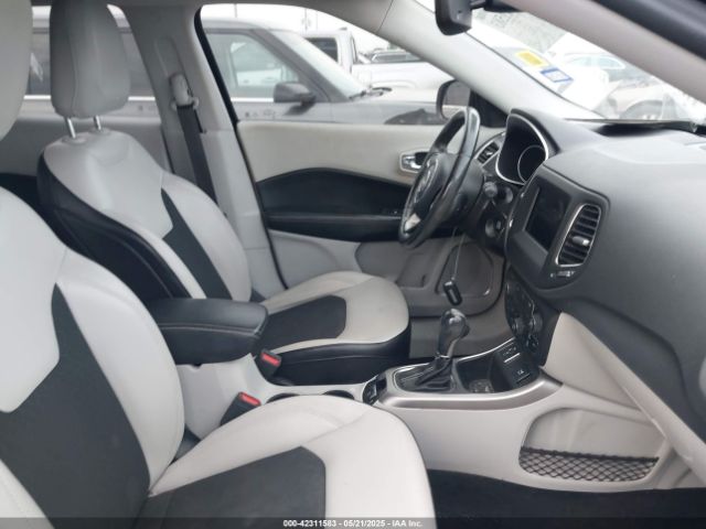 2018 JEEP COMPASS 3C4NJCBB5JT494430 Photo 4