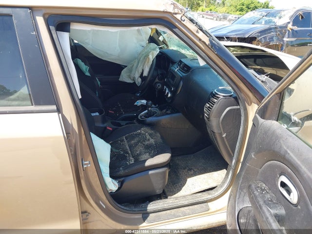 KNDJN2A26G7263208 KIA Soul