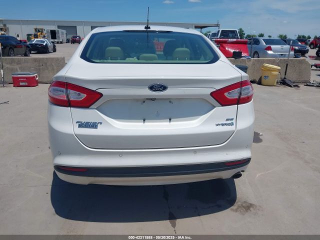 3FA6P0LUXER233658 Ford Fusion Hybrid Se