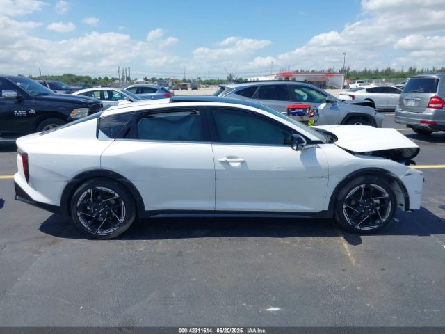 3KPFW4DE9SE045003 KIA K4 Gt-line