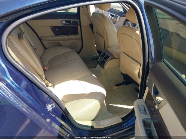 2011 JAGUAR XF SAJWA0HE0BMR95111 Photo 7