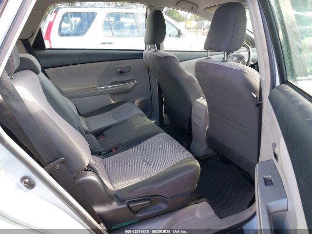 JTDZN3EU5GJ047292 Toyota Prius V Five/four/three/two